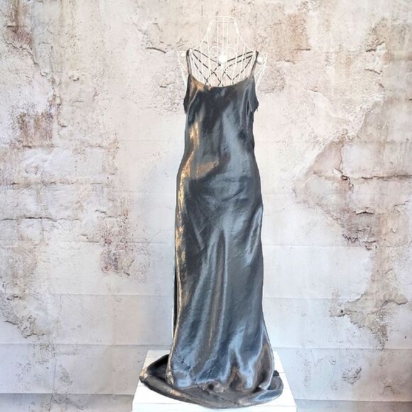 Cachet Silver Grey Slip Maxi Dress Spaghetti Strap Sleeveless Womens Size 4 - Picture 1 of 15
